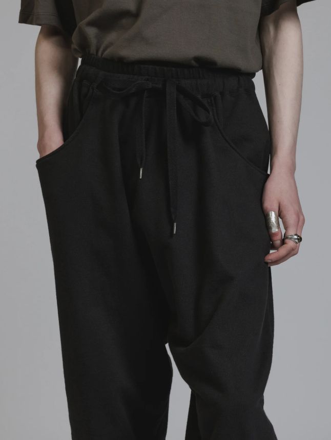 スウェット テーパードパンツ - SWEAT TAPERED PANTS (BLACK)