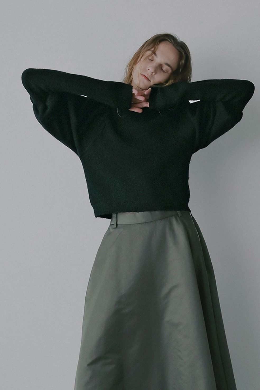 ニットプルオーバー - PUFFY SLEEVE KNIT (BLACK)