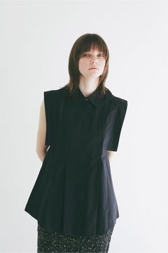 パネルプリーツ スクエアスリーブシャツ - PANELL PLEAT SQUARE SLEEVE SHIRTS (NAVY))