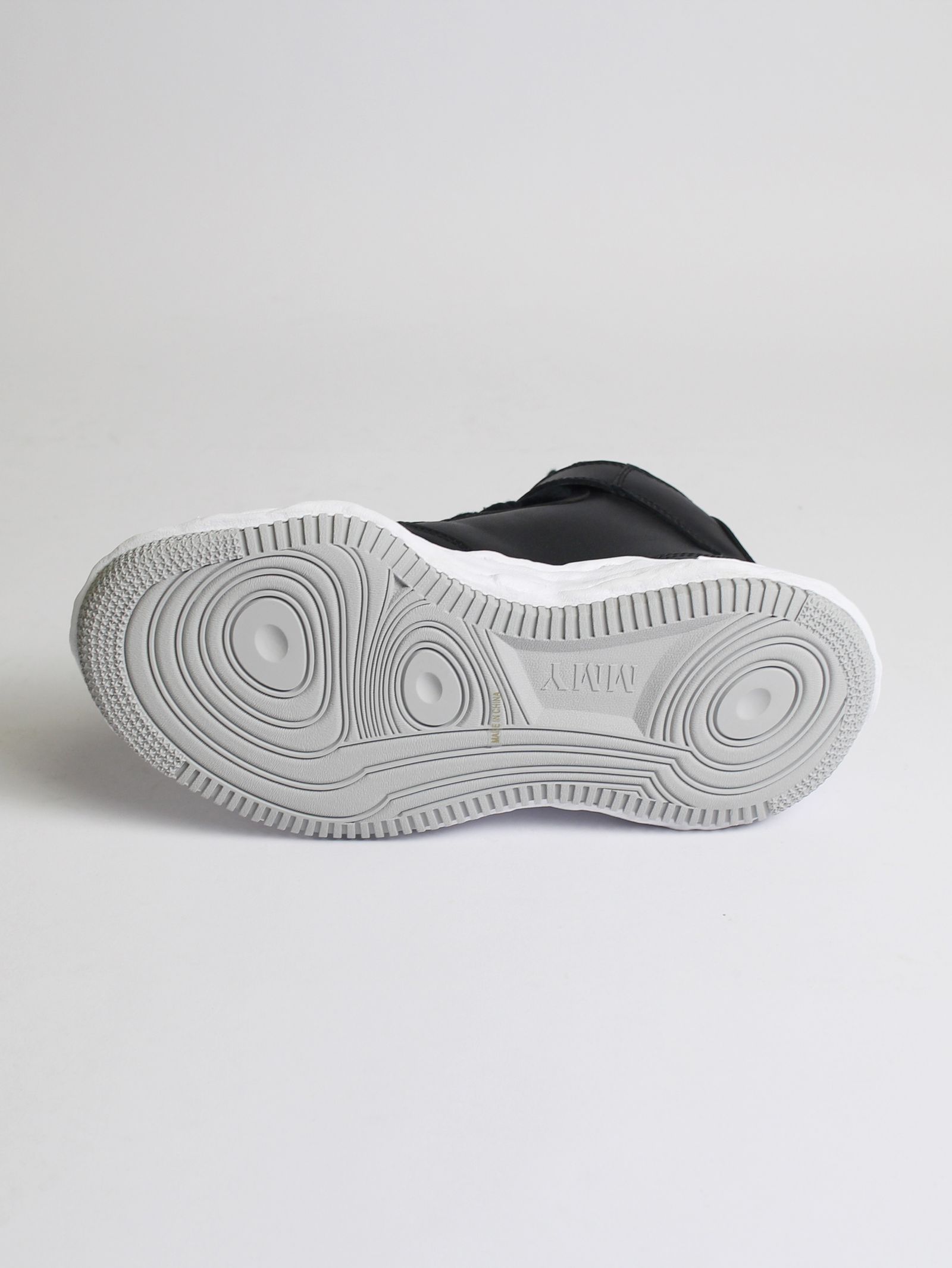 "WAYNE" OG Sole Leather High-top Sneaker  A07FW701 - BLACK × WHITE