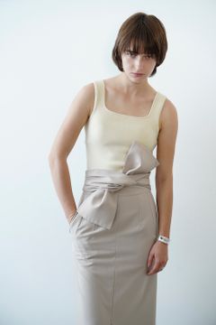 スクエアー タンク ニット トップ - SQUARE TANK KNIT TOPS IVORY