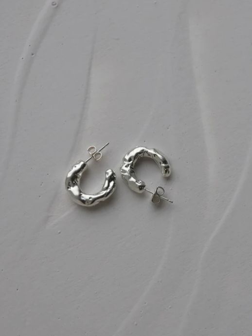 【両耳用】メルトピアス SV シルバー シンプル デザイン ユニセックス アクセサリー