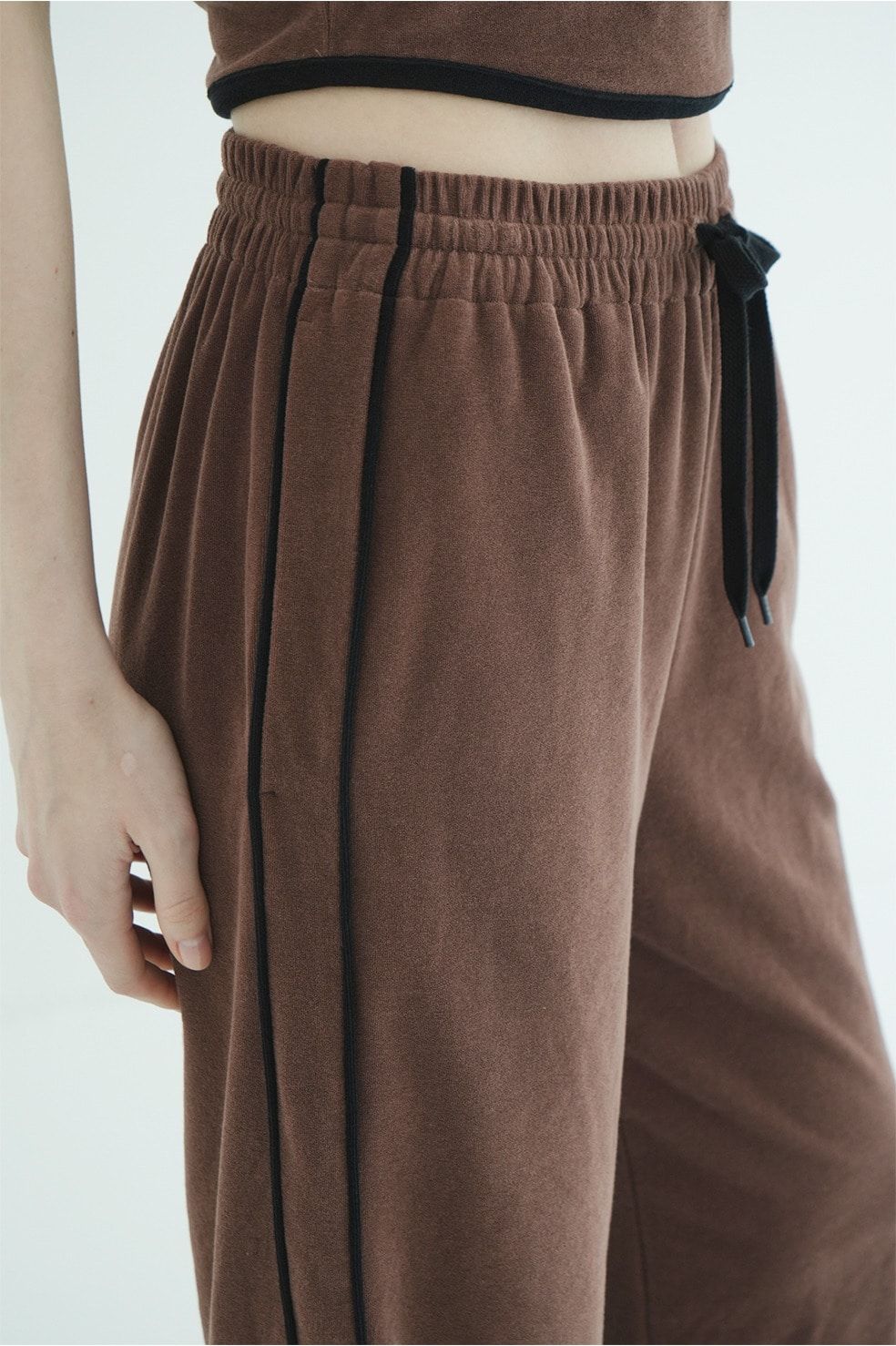 パイルセットアップ - PILE CONTRAST LINE SET UP (BROWN)