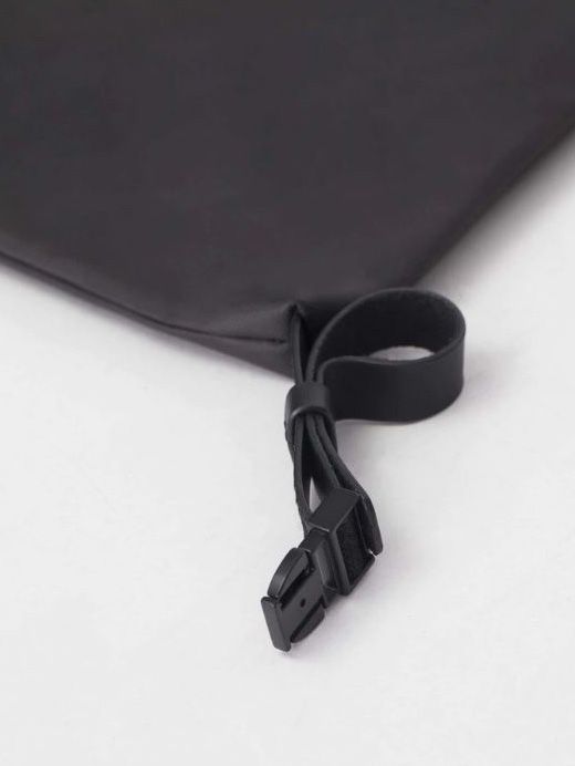 Inn Medium Coated Canvas Black - ショルダーバッグ / サコッシュ