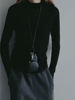 レザーコードマルチポーチ (BLACK）