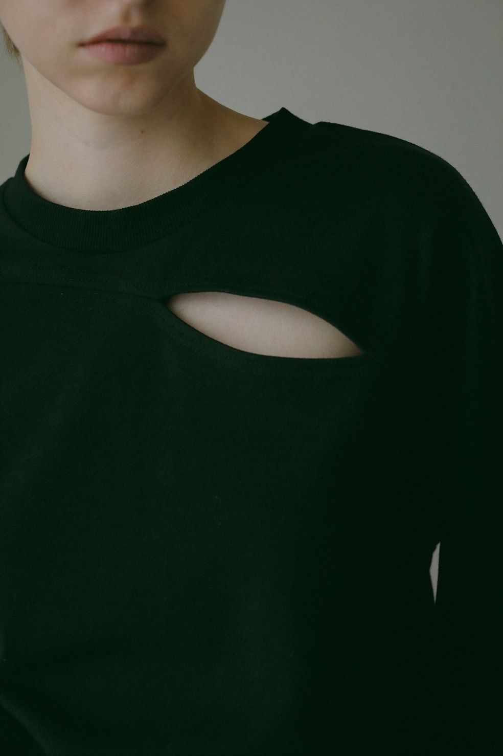 SLIT LONG TEE BLACK - スリット ロングスリーブ カットソー