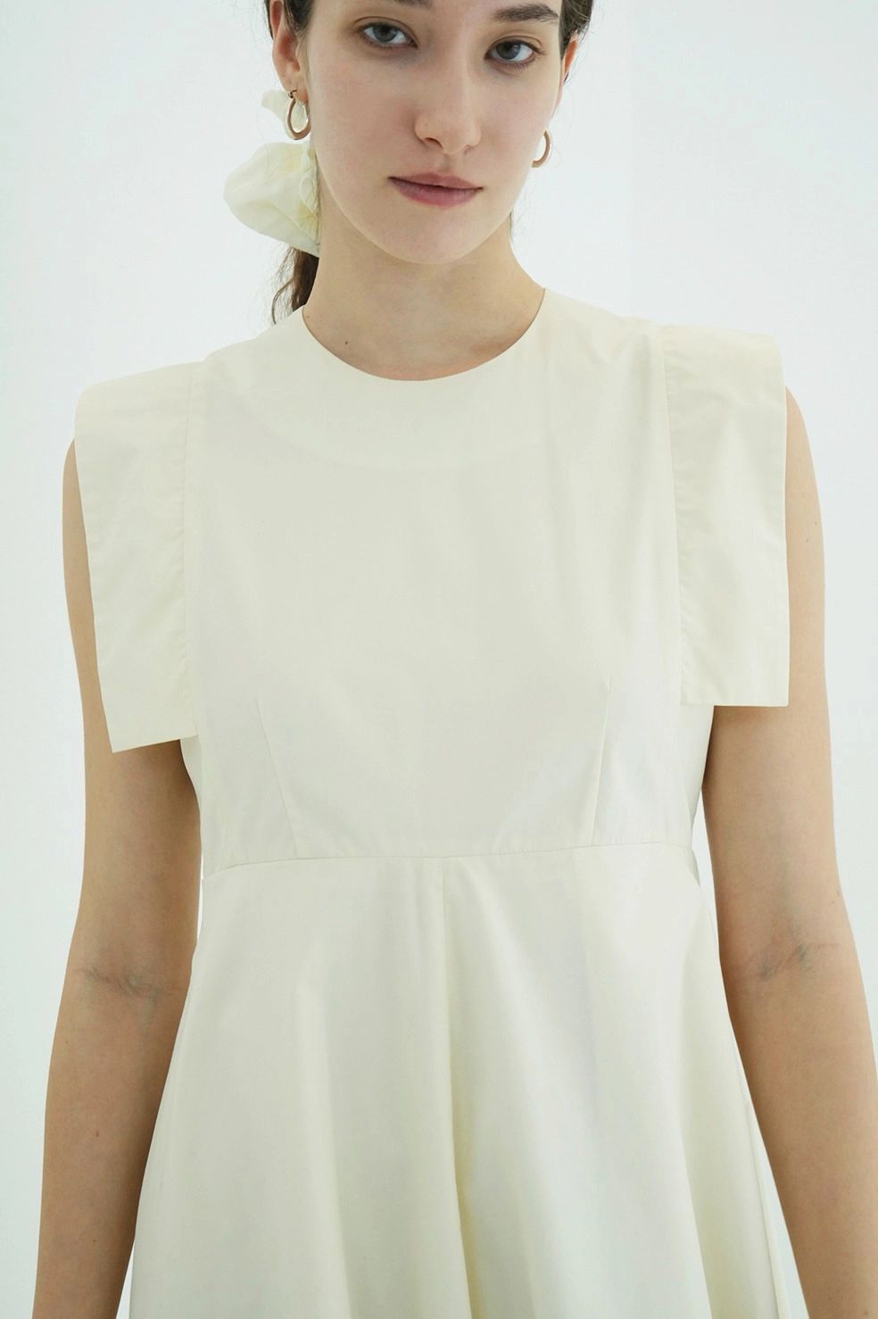 スクエアスリーブワンピース - SQUARE SLEEVE ONEPIECE (IVORY)