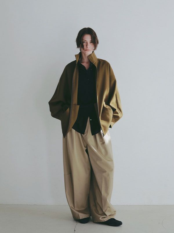 ハイネックドルマンスリーブシャツブルゾン (KHAKI）