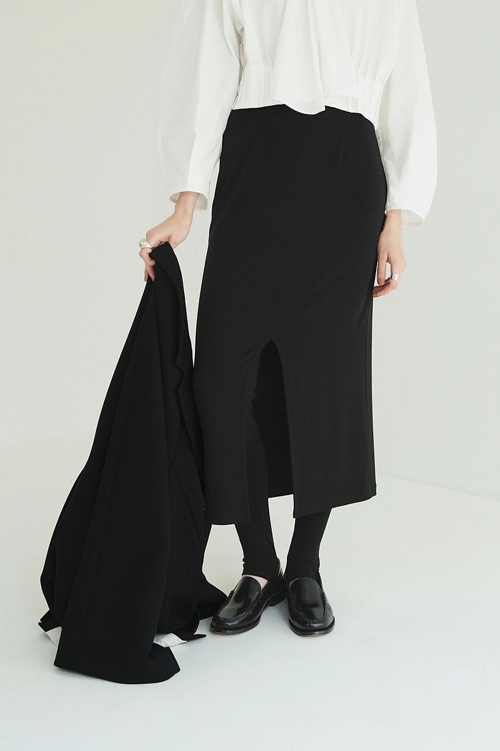 ストレートスカート + レギンスパンツ | SMOOTH TOUCH LEGGINGS SET TIGHT SKIRT (BLACK)