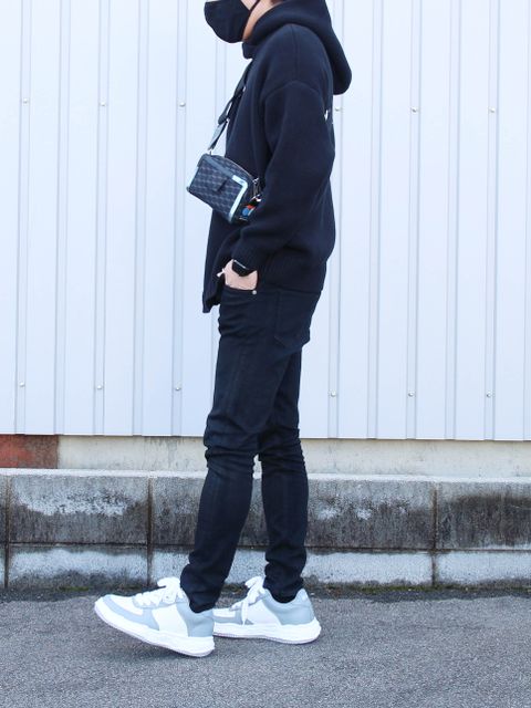 NIL DUE / NIL UN TOKYOのニットフーディスタイル