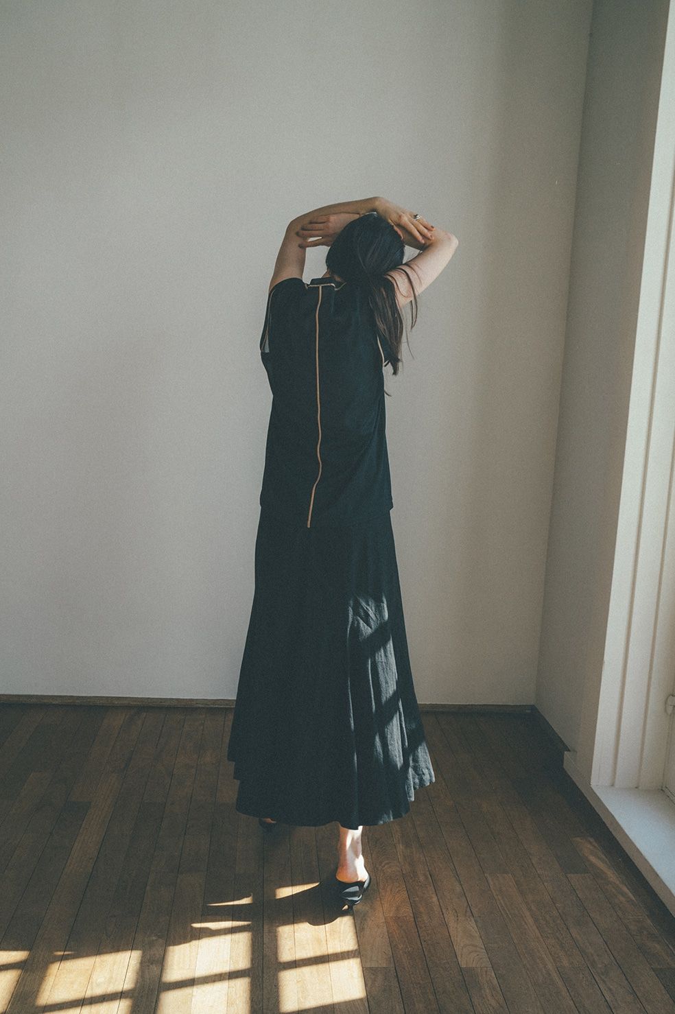 ノースリーブカットソー - LINE SHEER S/S - BLACK