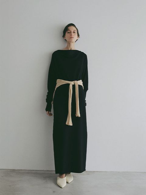ドレープネックニットワンピース-BLACK
