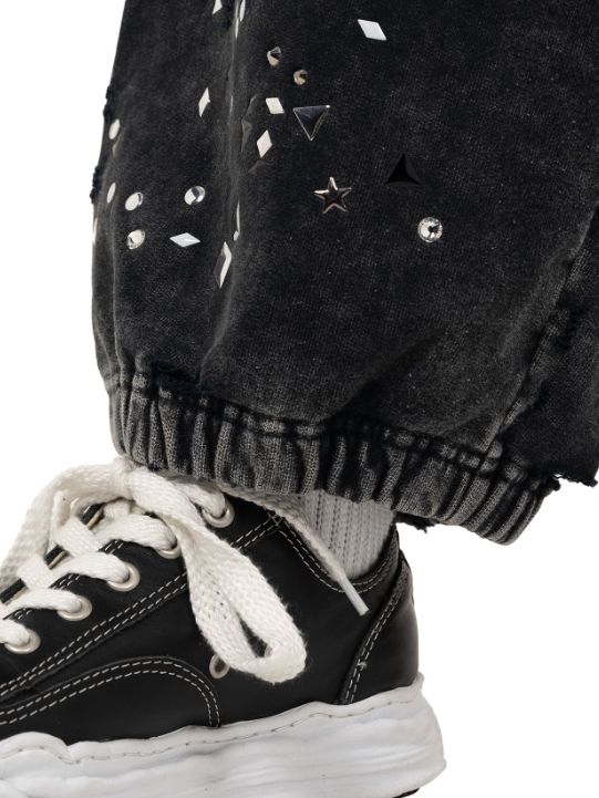 エンベリッシュド ブリーチド スウェットパンツ - Embellished Bleached Sweat Pants (BLACK)