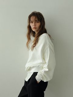 ETRE TOKYOの大ヒット、プルオーバーをメインに春コーデ