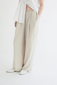 ドローストリングルーズタックパンツ - DRAWSTRING LOOSE TUCK PANTS (IVORY)