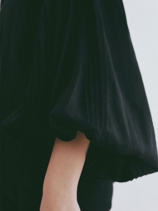 ボリュームスリーブ2wayトップス (BLACK)