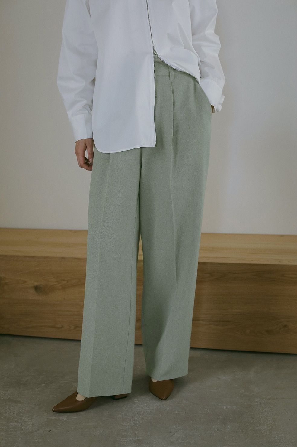 ストレートシルエット  -  BICOLOR HEM PANTS PISTACHIO