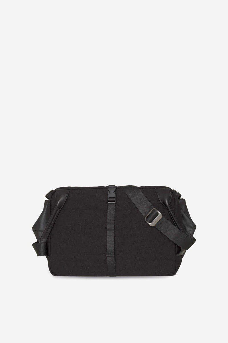 cote&ciel - RISS - Coated Canvas Black - メッセンジャーバッグ ...