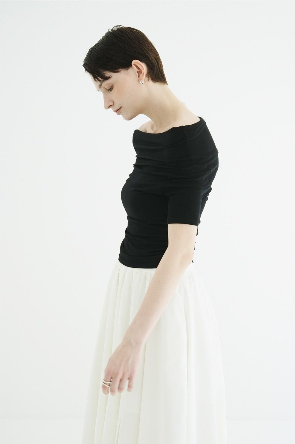 オフショルダートップス -  DRAPED OFF SHOULDER H/S TOPS(BLACK)