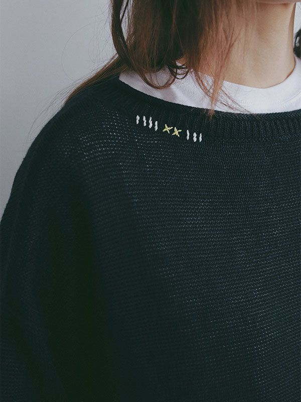 エンブロイダリーローゲージニットプルオーバー (NAVY)