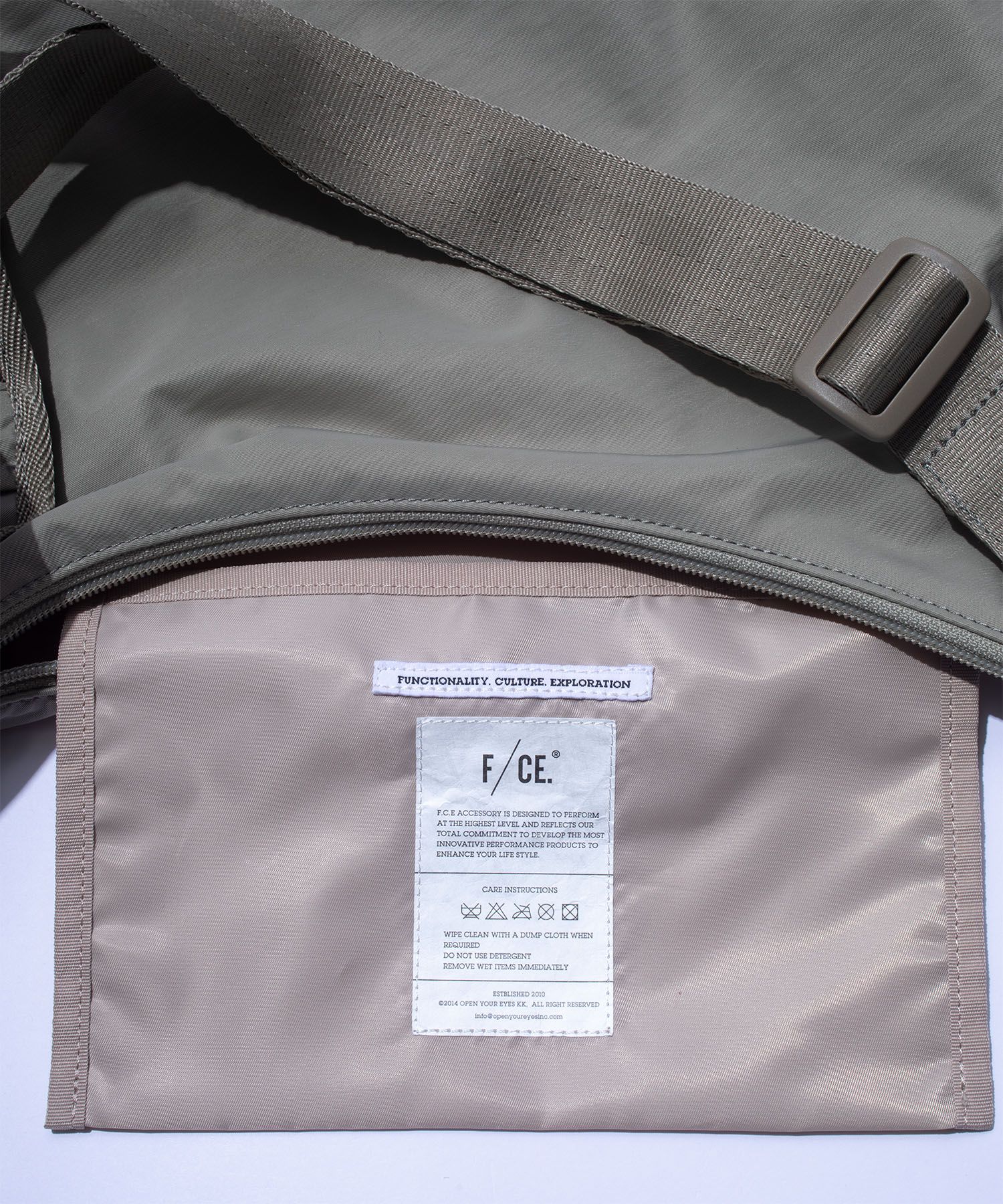 EXTURED TWILL 2 WAY SHOULDER TOTE / エフシーイー テクスチャード ツイル 2ウェイ ショルダー トート（BEIGE）