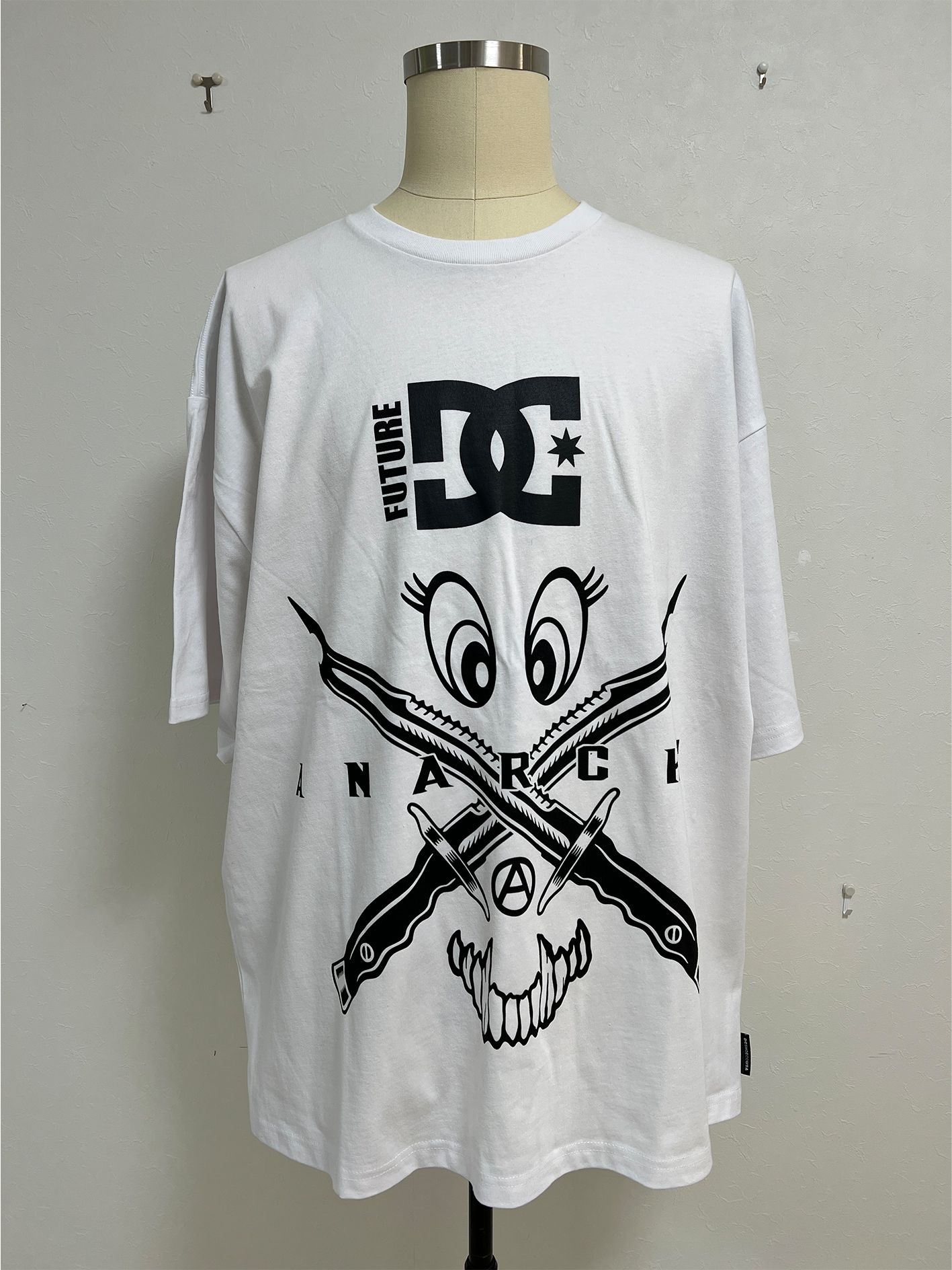 KIDILL - SHORT SLEEVE WIDE TEE COLLAB WITH DC SHOES ANARCHY ...