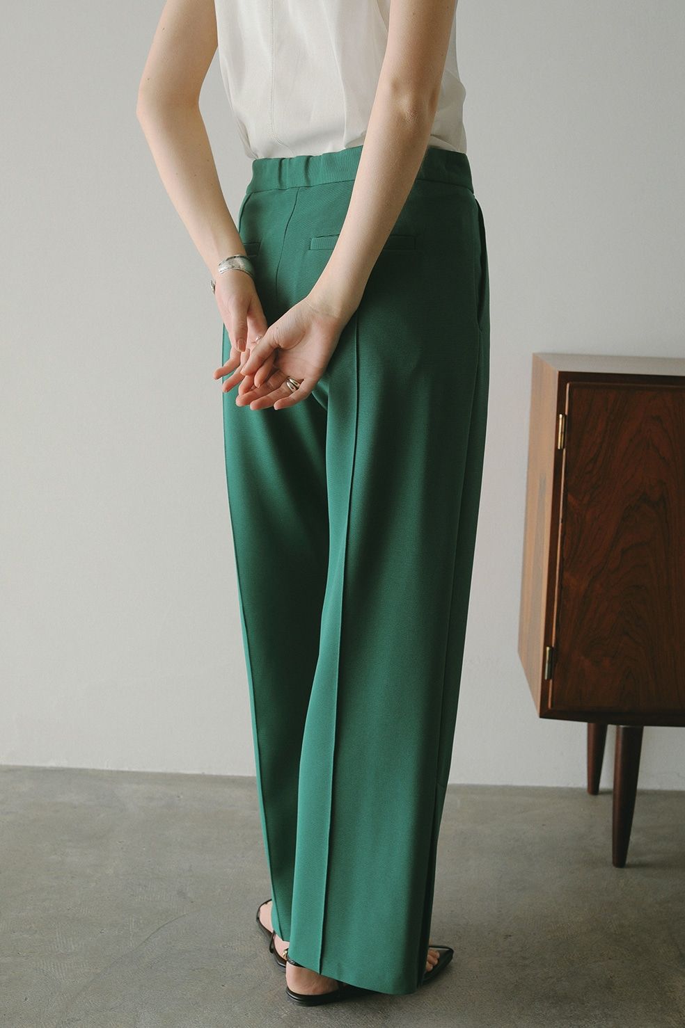 サイドベンツパンツ - SIDE VENTS PANTS GREEN
