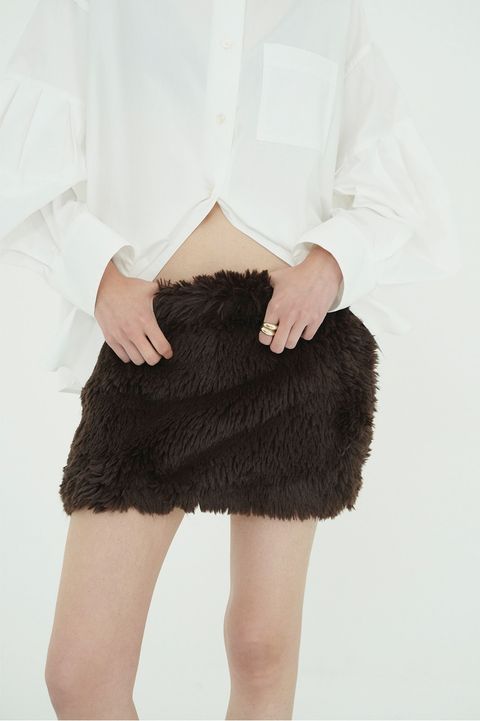 フェイクファーミニスカート - FAKE FUR MINI SKIRT (BROWN)