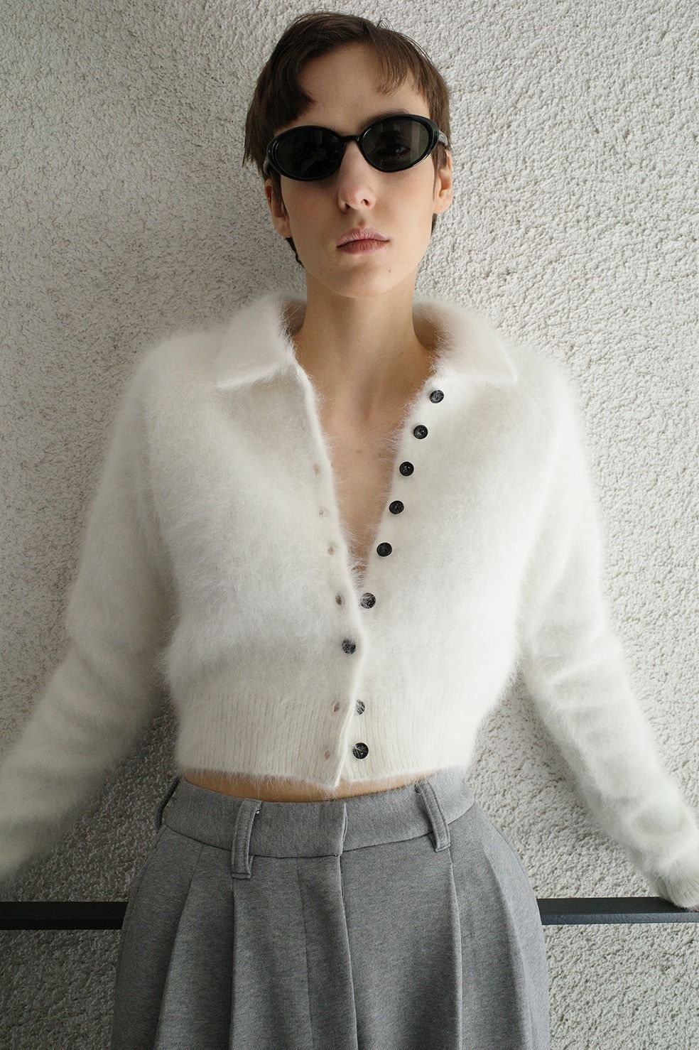 アンゴラニットカーディガン - ANGORA SHORT KNIT CARDIGAN (IVORY)