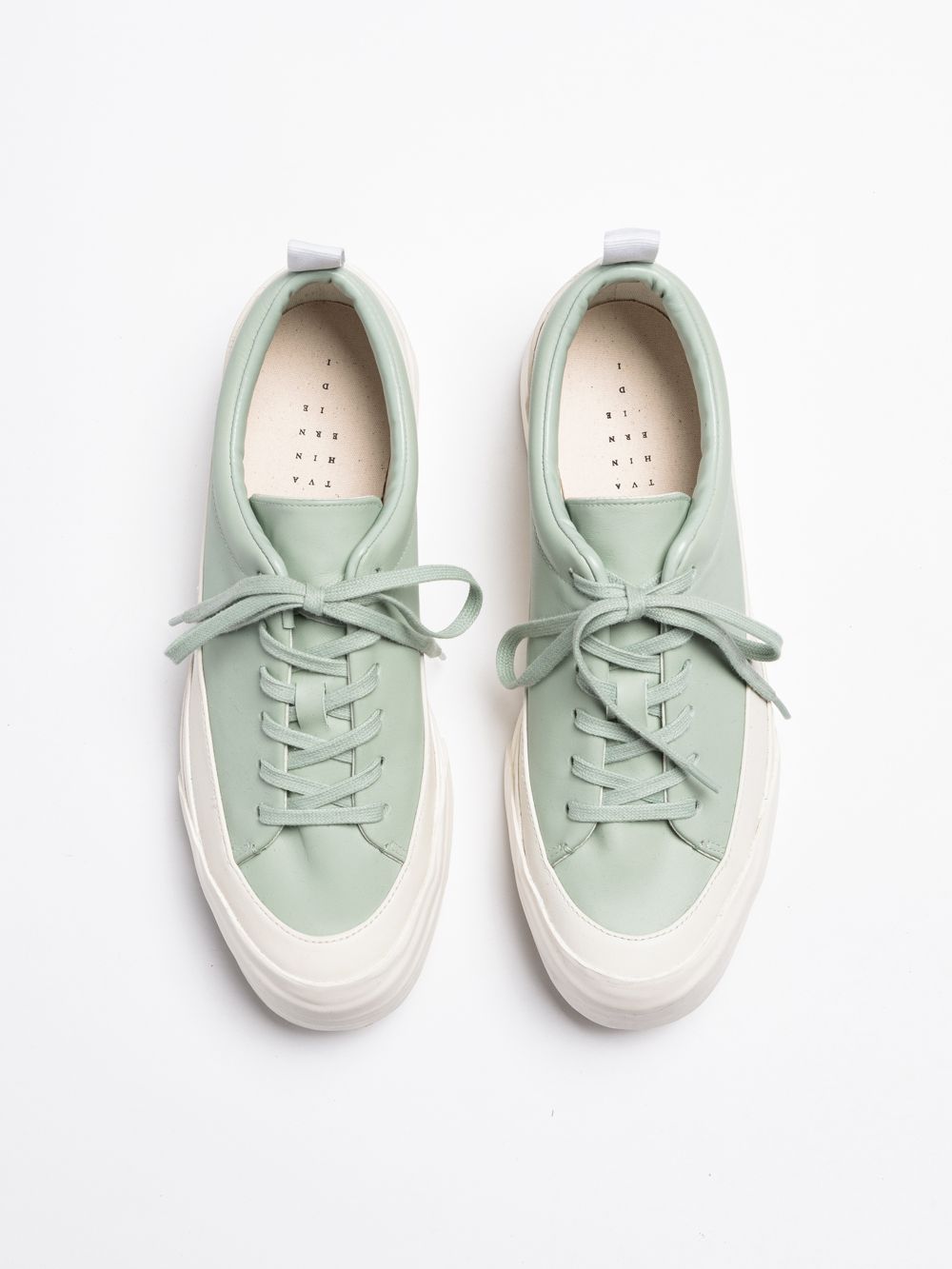 ローカットスニーカー  - CALADON × WHITE
