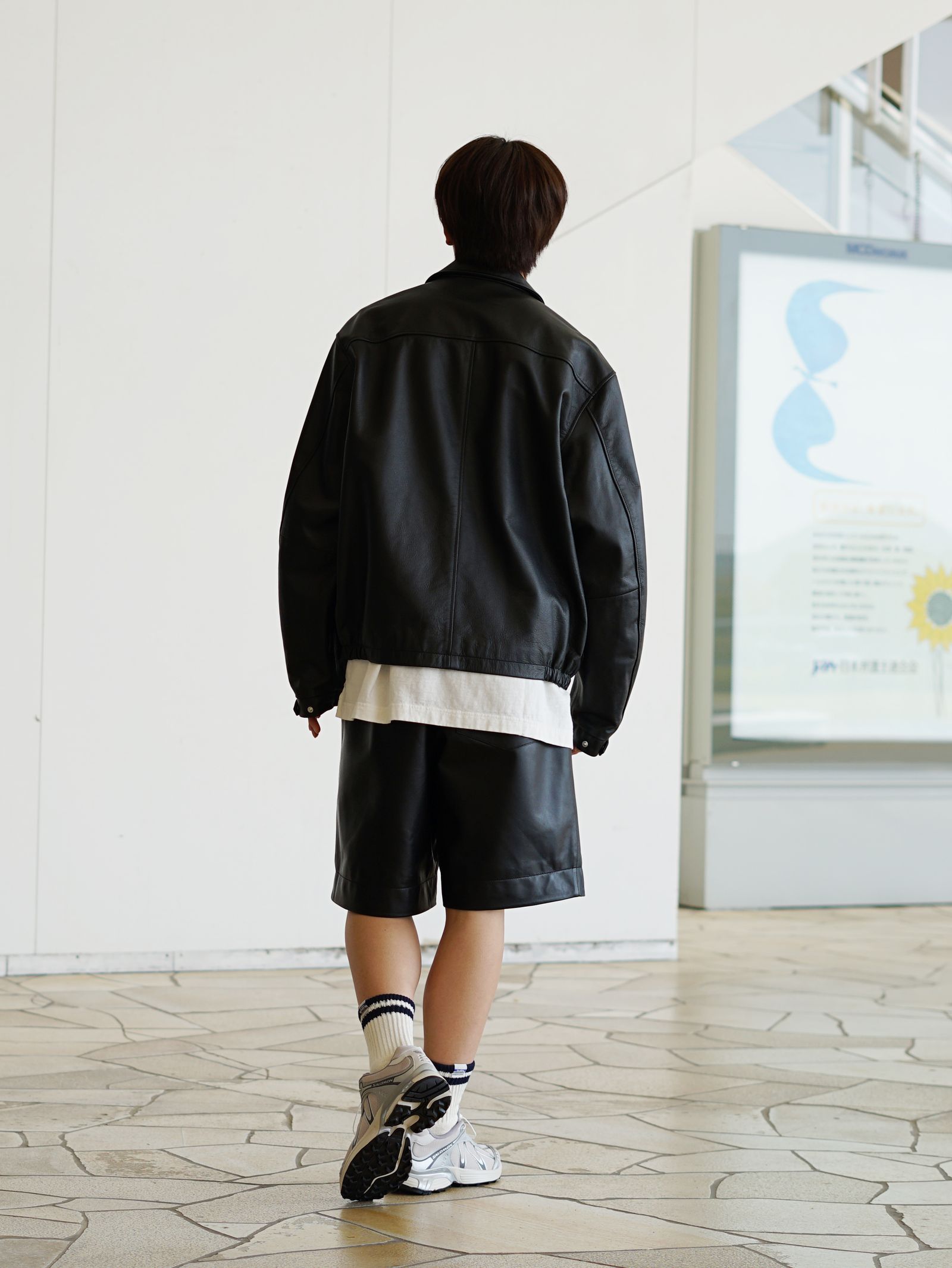 UNIVERSAL PRODUCTS. レザーセットアップのストリートスタイル