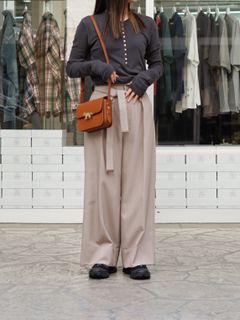 上品に抜ける大人カジュアル - ETRE TOKYO