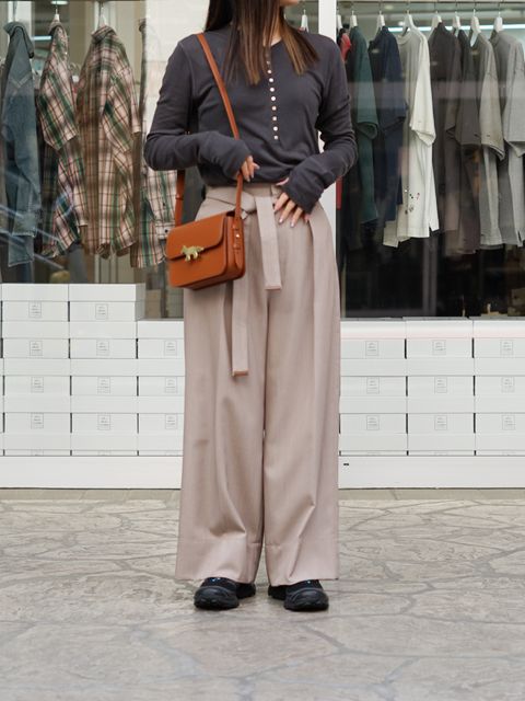 上品に抜ける大人カジュアル - ETRE TOKYO