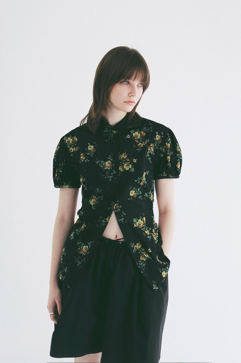 チュールフローラルシャツ - FLOWER SIDE HOLE SHIRTS (BLACK)