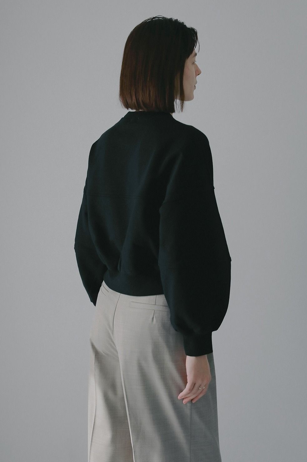 ネックデザインスウェット - MOON SLIT SWEAT TOPS (BLACK)