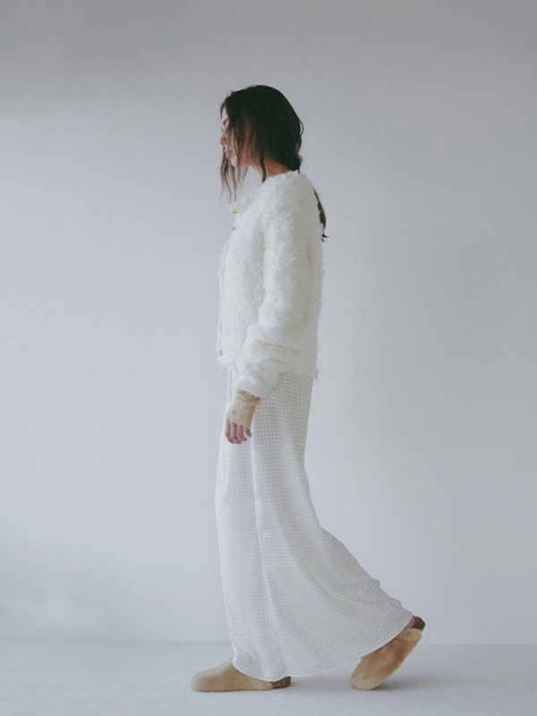 フェザーヤーンニットカーディガン （WHITE)