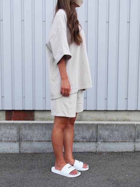 お洒落だけど快適、THING FABRICSのセットアップスタイル