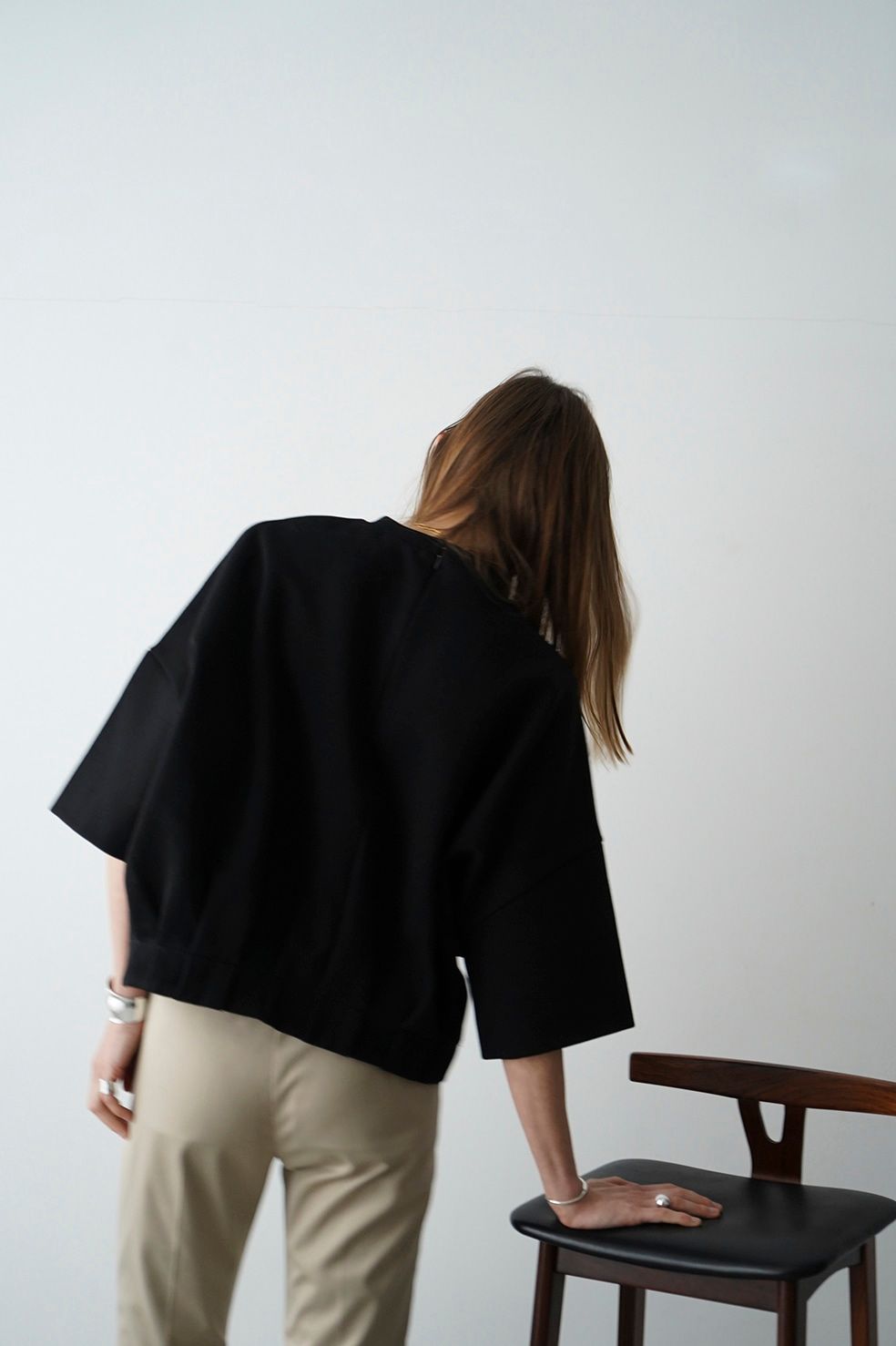 タックヘム コンパクト トップス - TUCK HEM COMPACT TOPS - BLACK