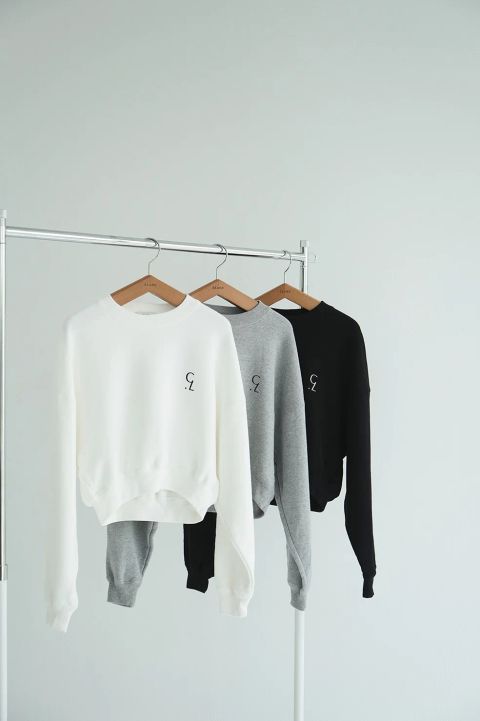 【3色展開】 ロゴスウェットトップス - LOGO SHORT SWEAT TOPS