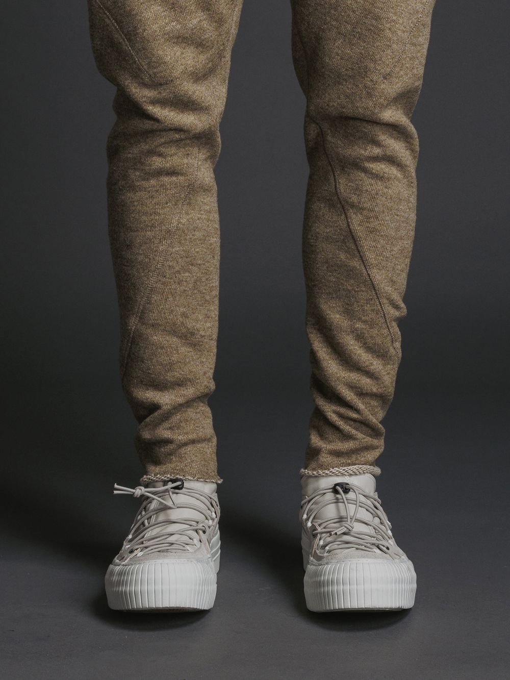 ローカット スニーカー - GREY