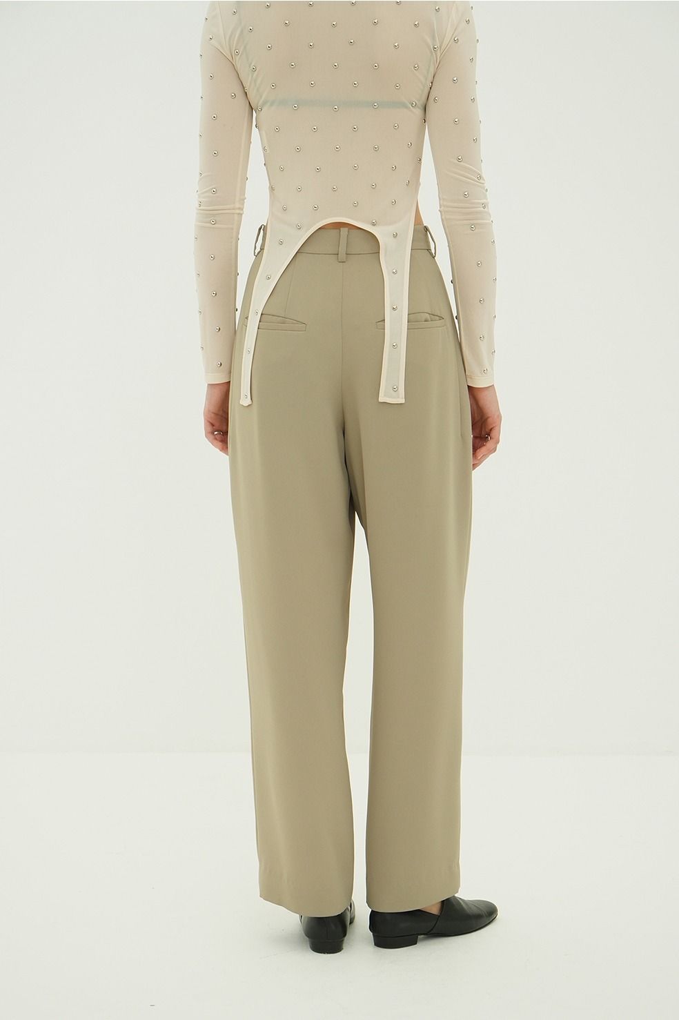 【26SS】 ベーシックタックパンツ -  BASIC TUCK PANTS (BEIGE)