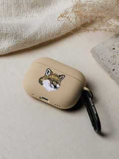 FW2022 TECH COLLECTION FOX HEAD CASE FOR AIRPODS PRO2  エアポッズプロ2ケース SILICON COLLECTION シリコン BEIGE