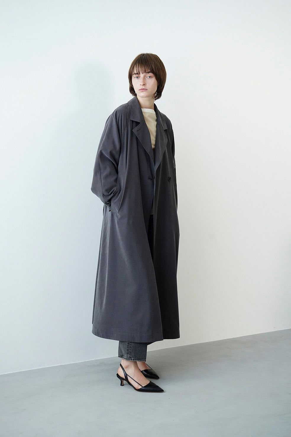 CLANE - BACK GATHER DRESS TRENCH COAT - GREY