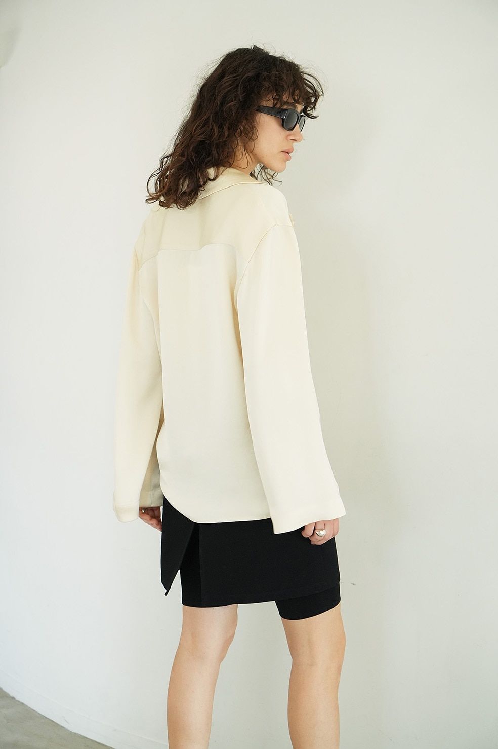 TAILORED SATIN SHIRT - IVORY -  サテン テーラードシャツ