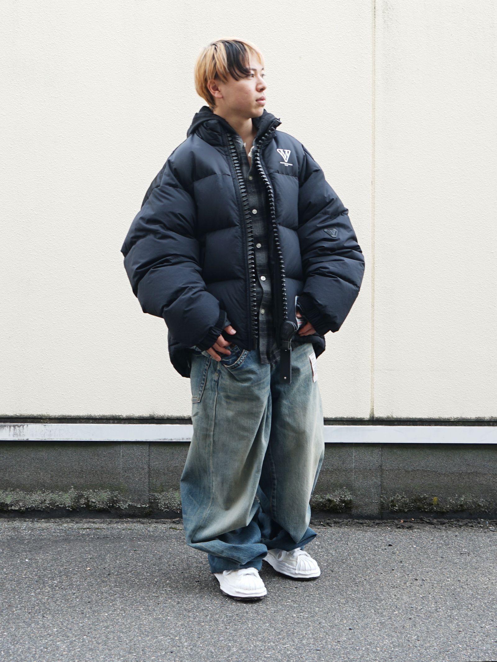 Maison MIHARA YASUHIRO｜ボリュームダウンとワイドデニムで作るモードカジュアル