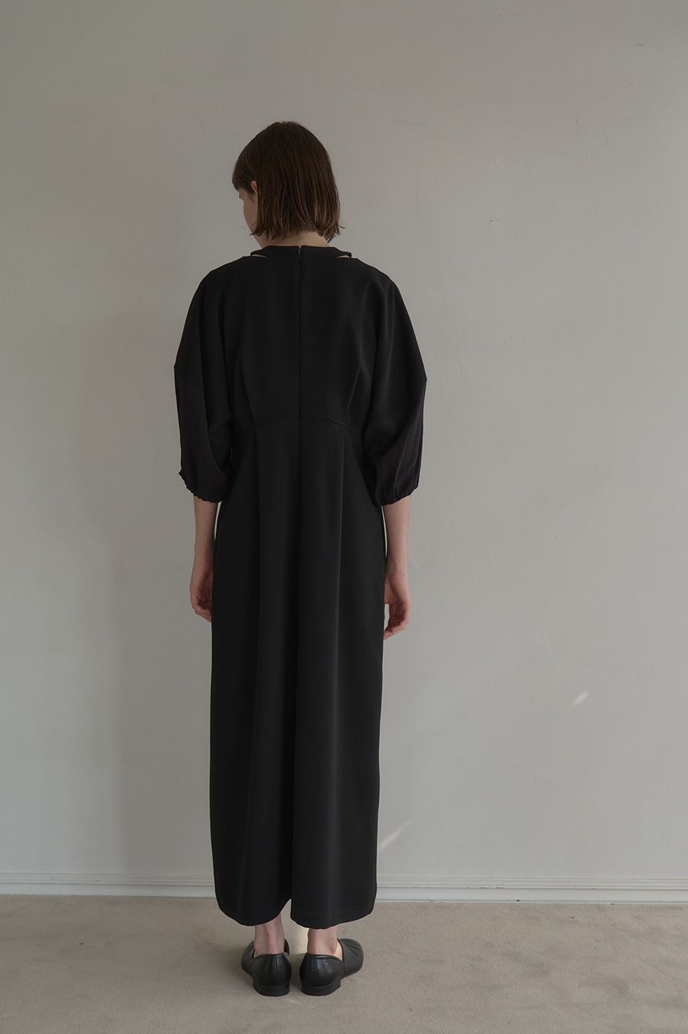 ボリューム スリーブ ワンピース - VOLUME SLEEVE ONE PIECE - BLACK