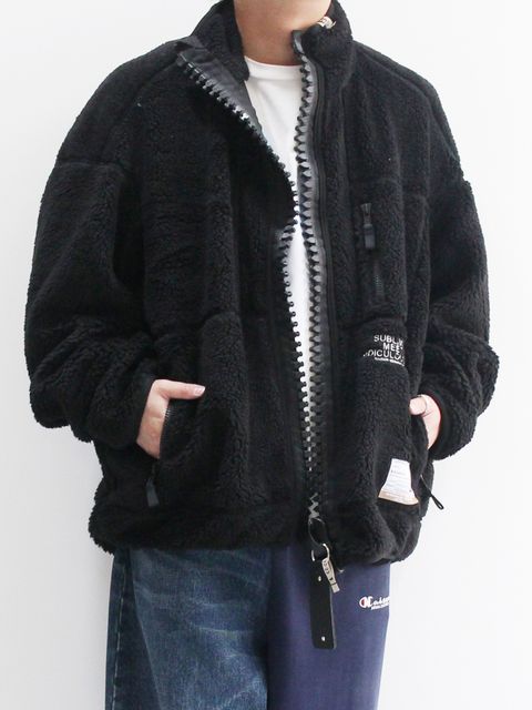 防寒と機能性を兼ね備えたMIHARAの最新コーデ