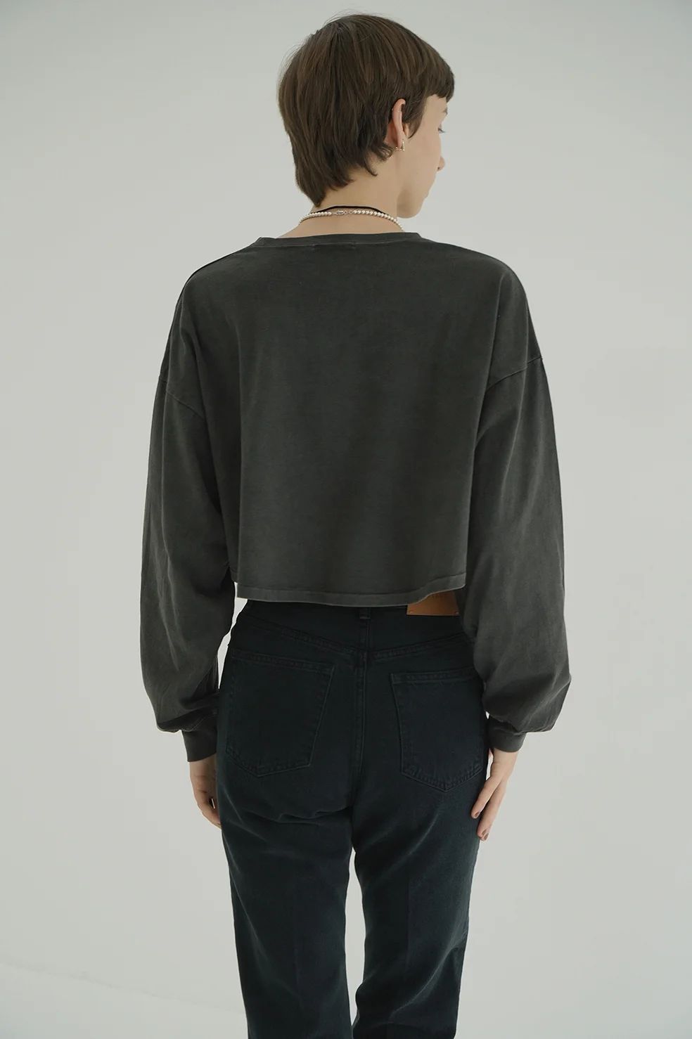 ピグメントショートトップス  -  PIGMENT SHORT TOPS (CHARCOAL GRAY)