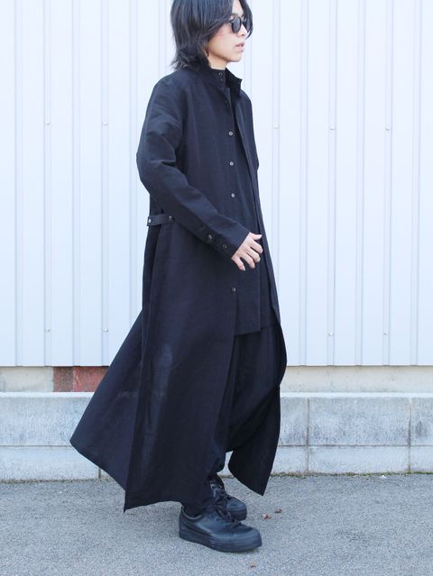 kujaku ならではの軽さのあるオールブラックスタイル