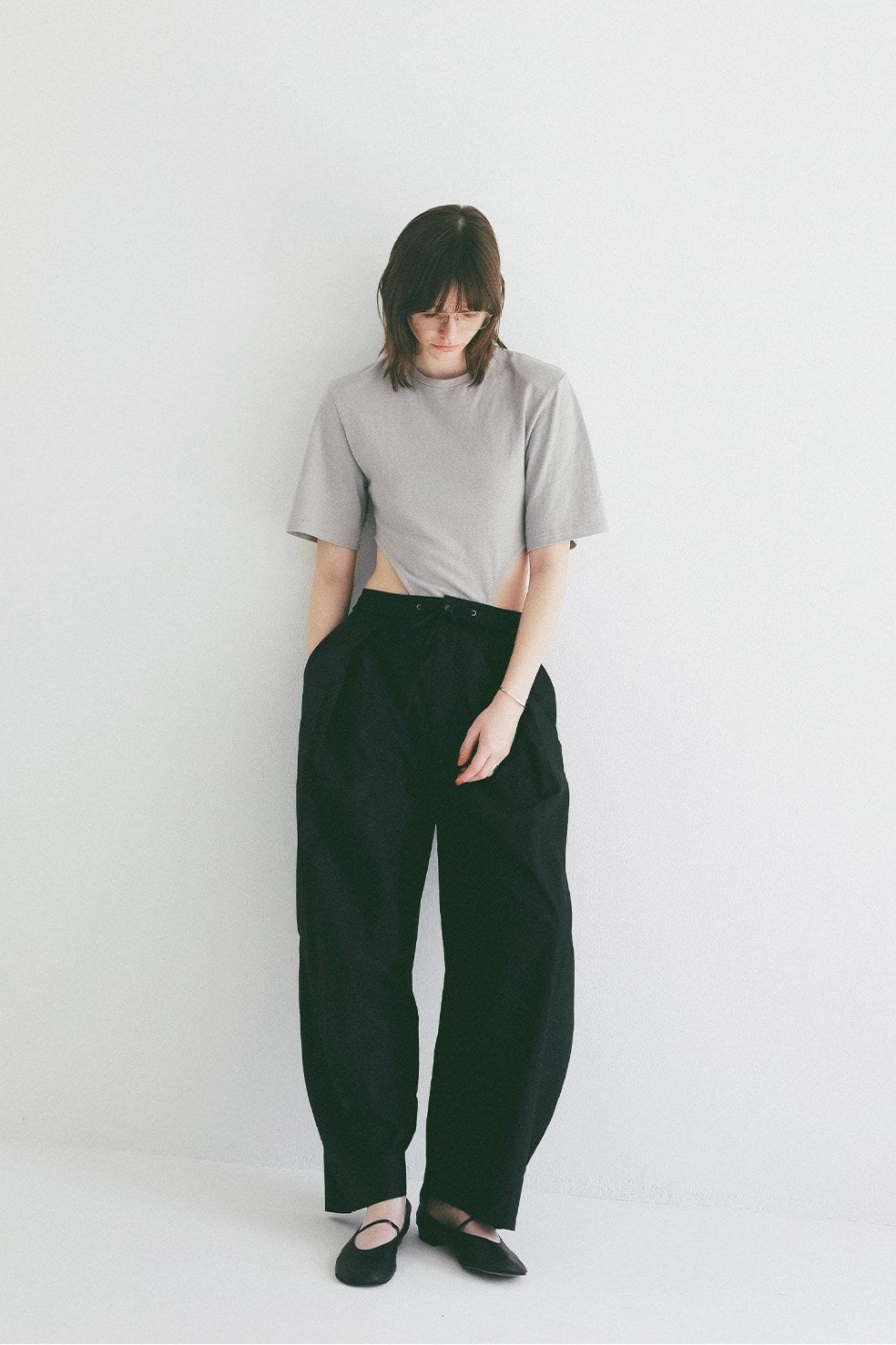 ナイロンイージーパンツ - CRINKLED SHEER NYLON PANTS(BLACK)